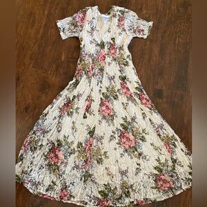 Nostalgia Crinkly Lace Floral Rayon Dress